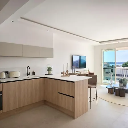 Quiet And Comfortable Apartment